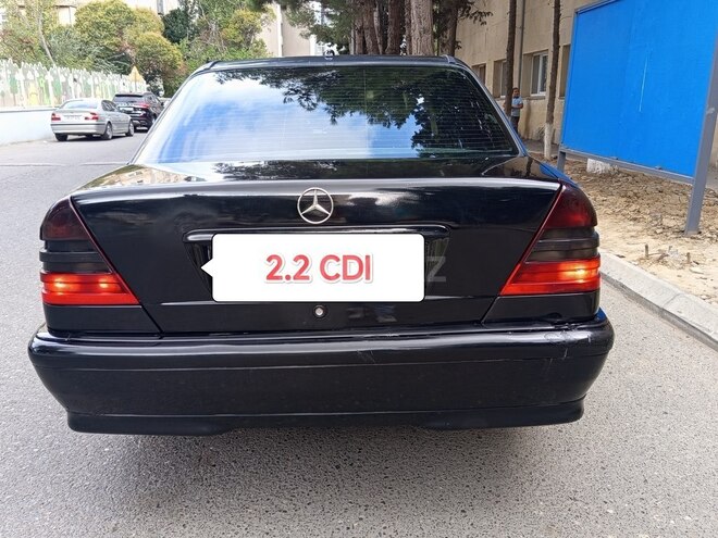 Mercedes C 220 2000, 220,366 km - 2.2 l - Bakı