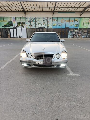 Mercedes E 270 2001, 500,000 km - 2.7 л - Bakı