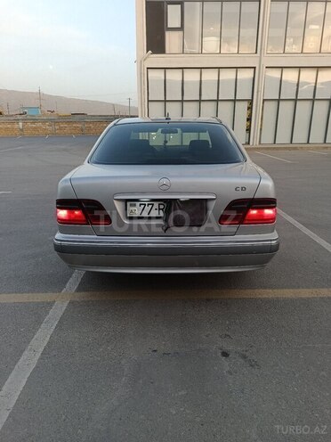 Mercedes E 270 2001, 500,000 km - 2.7 л - Bakı