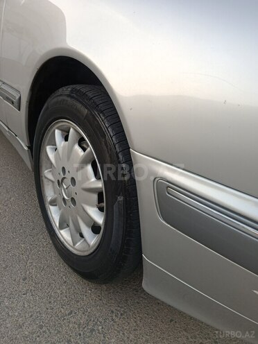 Mercedes E 270 2001, 500,000 km - 2.7 л - Bakı
