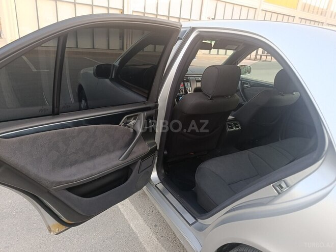 Mercedes E 270 2001, 500,000 km - 2.7 л - Bakı