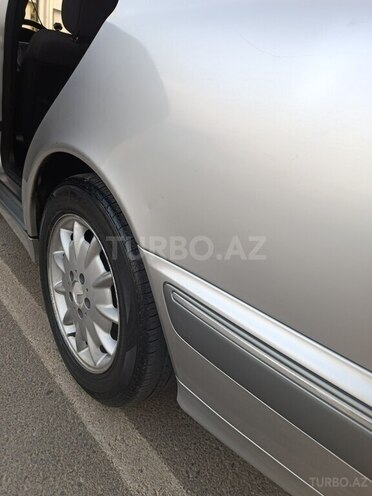 Mercedes E 270 2001, 500,000 km - 2.7 л - Bakı