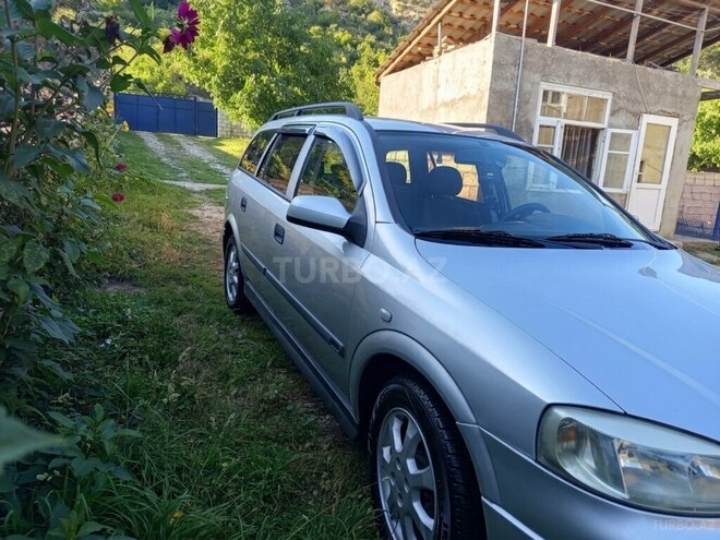 Opel Astra 2001, 269,000 km - 1.6 l - Qusar