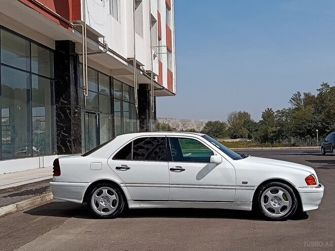 Mercedes C 240 1997, 560,000 km - 2.4 л - Mingəçevir