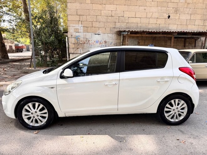 Hyundai i20 2009, 220,000 km - 1.6 l - Göyçay