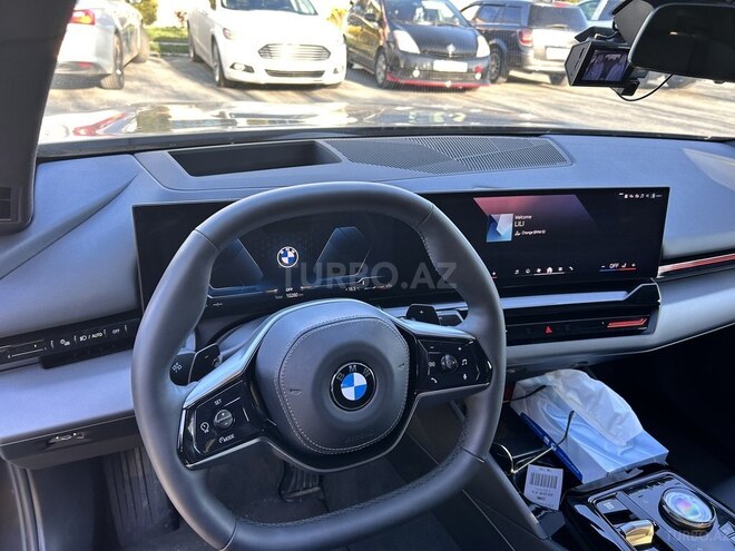BMW 530e 2024, 10,200 km - 2.0 l - Bakı