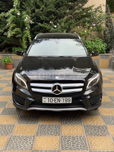 Mercedes GLA 250 4MATIC 2018, 79,000 km - 2.0 l - Bakı