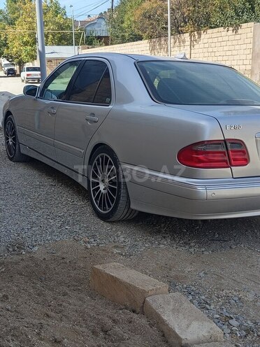 Mercedes E 280 1999, 392,000 km - 2.8 l - Şamaxı