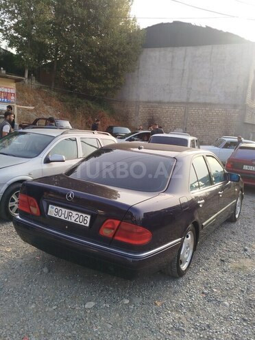 Mercedes E 240 1999, 440,000 km - 2.4 l - Ağcabədi