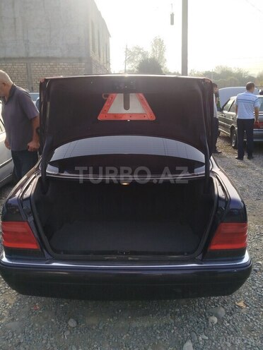 Mercedes E 240 1999, 440,000 km - 2.4 l - Ağcabədi