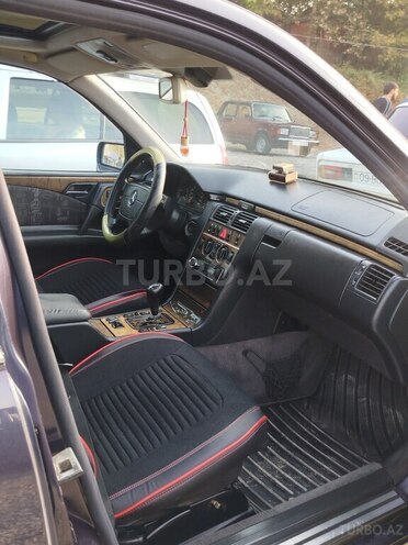 Mercedes E 240 1999, 440,000 km - 2.4 l - Ağcabədi