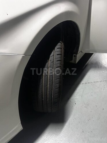 Toyota Prius 2012, 335,000 km - 1.8 l - Bakı