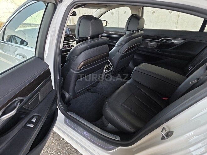 BMW 740 2019, 171,000 km - 3.0 л - Şəmkir