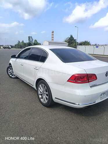 Volkswagen Passat 2011, 220,000 km - 1.8 l - Lənkəran