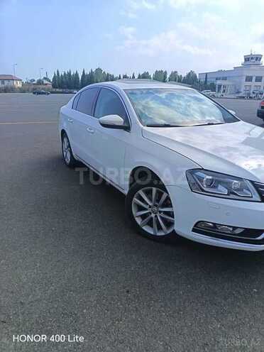 Volkswagen Passat 2011, 220,000 km - 1.8 l - Lənkəran