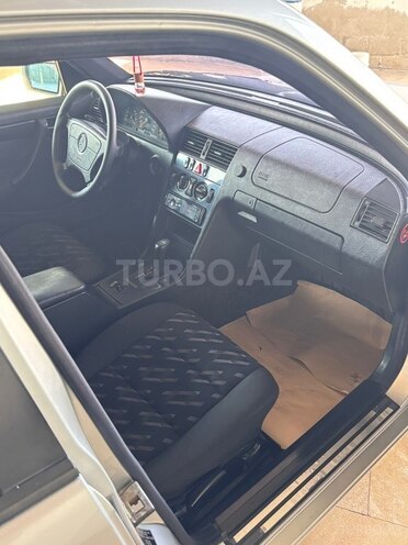 Mercedes C 200 1999, 278,000 km - 2.0 л - İmişli