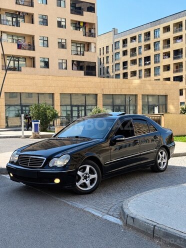 Mercedes C 240 2003, 208,513 km - 2.6 l - Sumqayıt