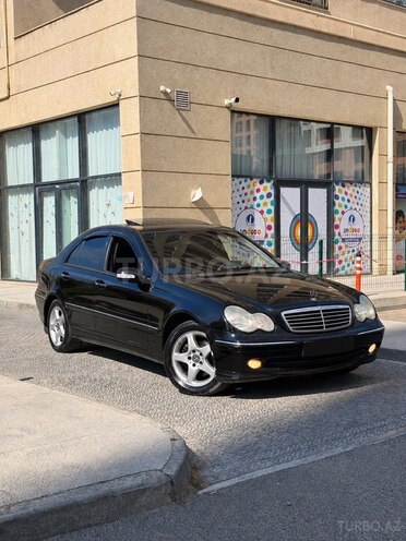 Mercedes C 240 2003, 208,513 km - 2.6 l - Sumqayıt