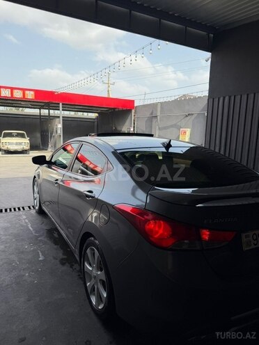 Hyundai Elantra 2013, 215,000 km - 1.8 l - Qazax