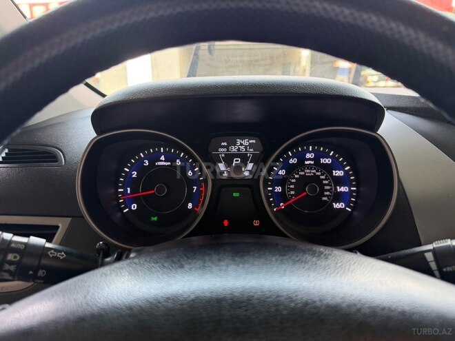 Hyundai Elantra 2013, 215,000 km - 1.8 l - Qazax