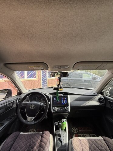 Toyota Corolla Fielder 2015, 252,346 km - 1.5 l - Bakı