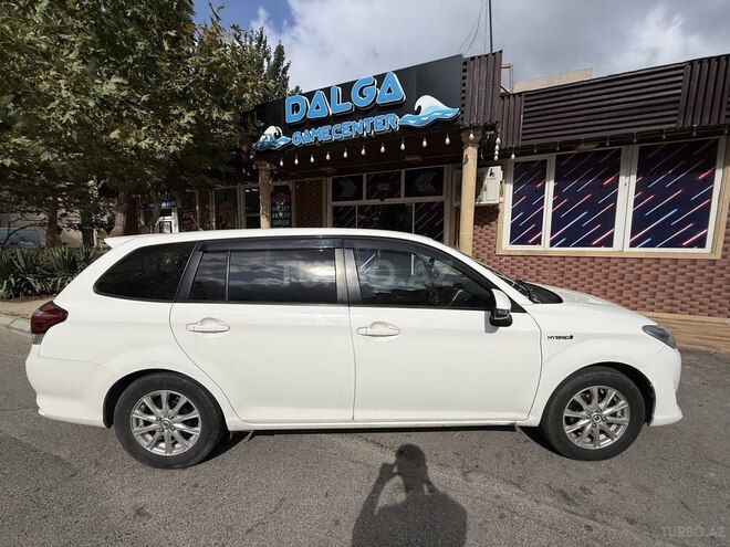 Toyota Corolla Fielder 2015, 252,346 km - 1.5 l - Bakı