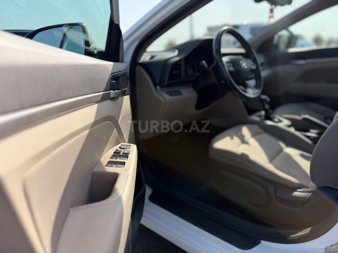 Hyundai Elantra 2019, 134,084 km - 2.0 l - Bakı