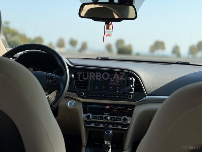 Hyundai Elantra 2019, 134,084 km - 2.0 l - Bakı