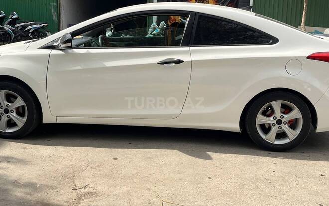 Hyundai Elantra 2012, 300,000 km - 1.8 л - Bakı