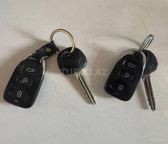 Hyundai Elantra 2015, 210,000 km - 1.8 л - Bakı