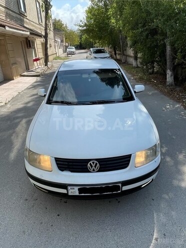 Volkswagen Passat 2000, 236,000 km - 2.0 l - Bakı
