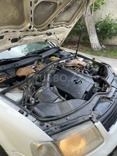 Volkswagen Passat 2000, 236,000 km - 2.0 l - Bakı