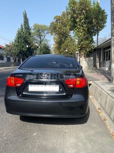 Hyundai Elantra 2009, 290,000 km - 2.0 л - Şəki