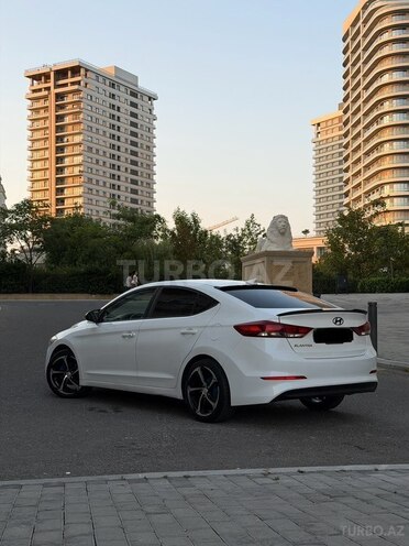 Hyundai Elantra 2016, 223,699 km - 2.0 л - Bakı