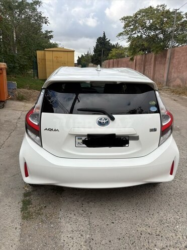 Toyota Aqua 2020, 105,000 km - 1.5 л - Bakı