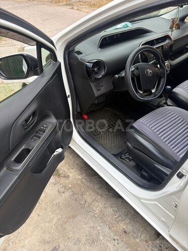 Toyota Aqua 2020, 105,000 km - 1.5 л - Bakı