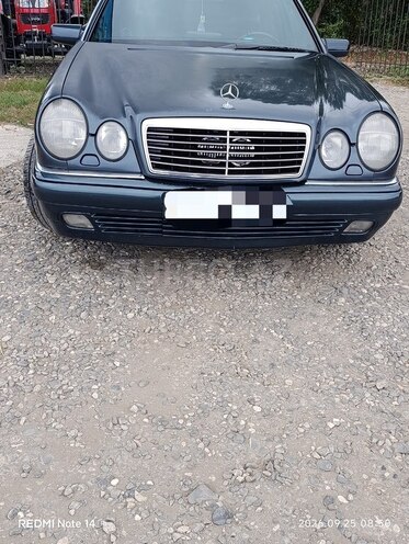 Mercedes E 220 1997, 588,423 km - 2.2 l - Şabran