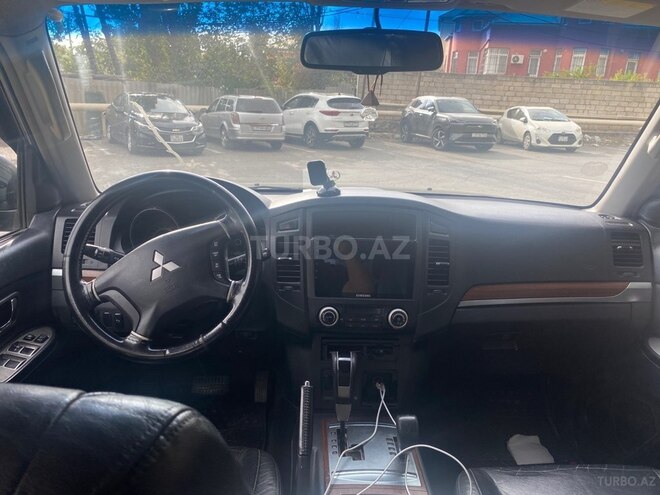 Mitsubishi Pajero 2008, 266,000 km - 3.0 л - Bakı