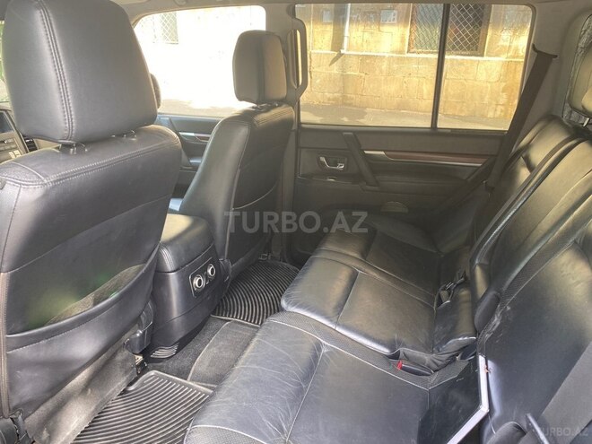 Mitsubishi Pajero 2008, 266,000 km - 3.0 л - Bakı