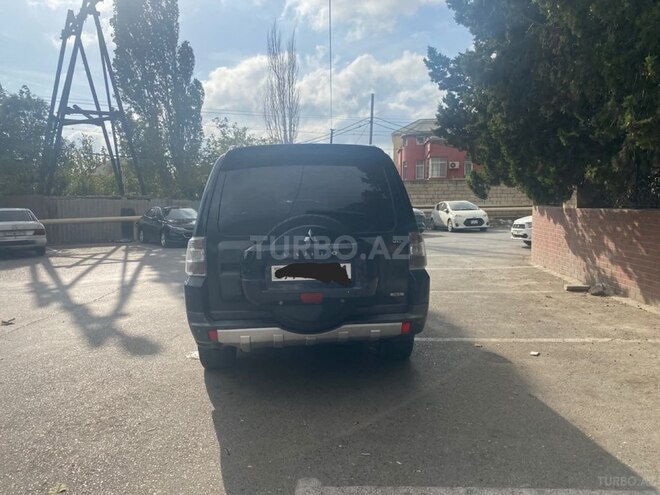 Mitsubishi Pajero 2008, 266,000 km - 3.0 л - Bakı
