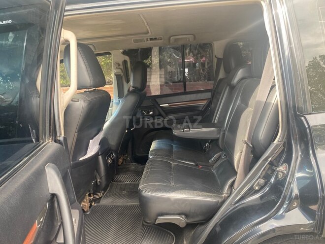 Mitsubishi Pajero 2008, 266,000 km - 3.0 л - Bakı