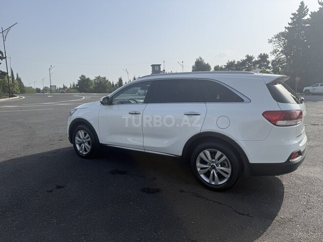 Kia Sorento 2016, 270,000 km - 2.0 l - Qax