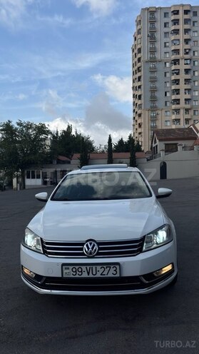 Volkswagen Passat 2011, 296,045 km - 1.8 l - Bakı