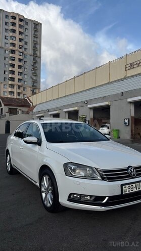 Volkswagen Passat 2011, 296,045 km - 1.8 l - Bakı