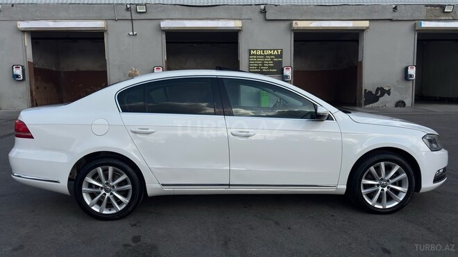 Volkswagen Passat 2011, 296,045 km - 1.8 l - Bakı