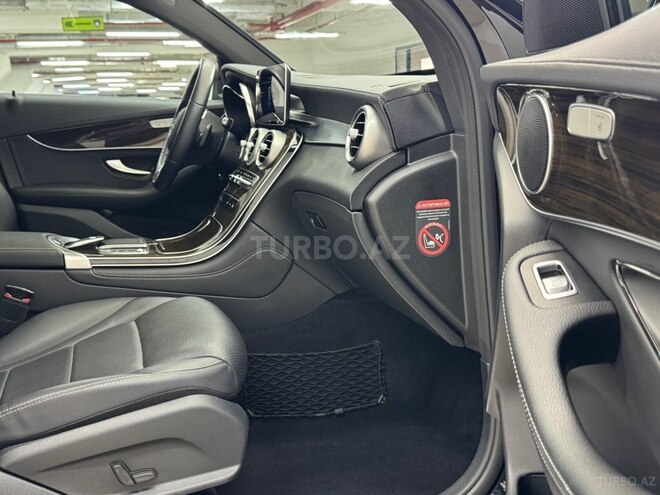 Mercedes GLC 300 4MATIC Coupe 2020, 30,200 km - 2.0 l - Bakı