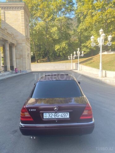Mercedes C 200 1995, 318,000 km - 2.0 л - Qəbələ