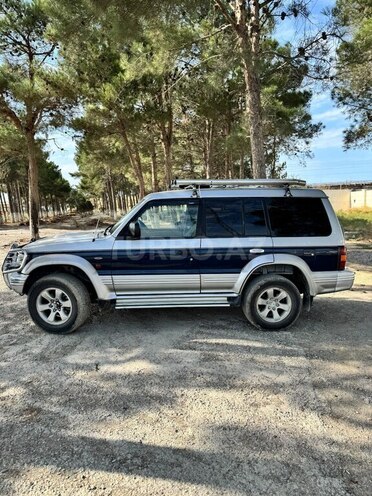 Mitsubishi Pajero 1996, 370,000 km - 2.8 л - Bakı