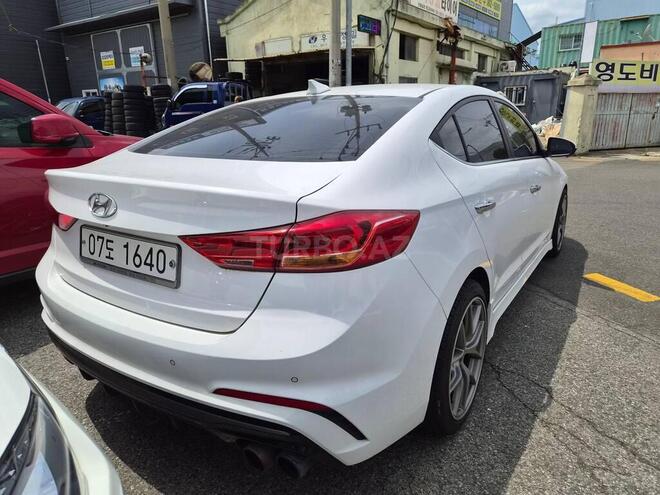 Hyundai Avante 2017, 194,000 km - 1.6 l - Bakı