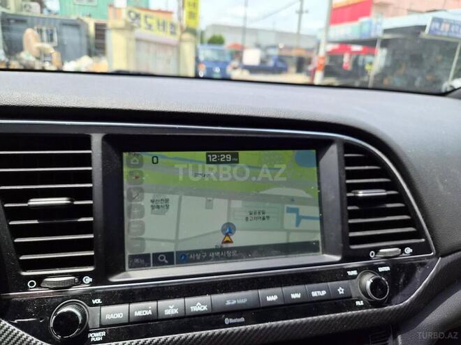Hyundai Avante 2017, 194,000 km - 1.6 l - Bakı